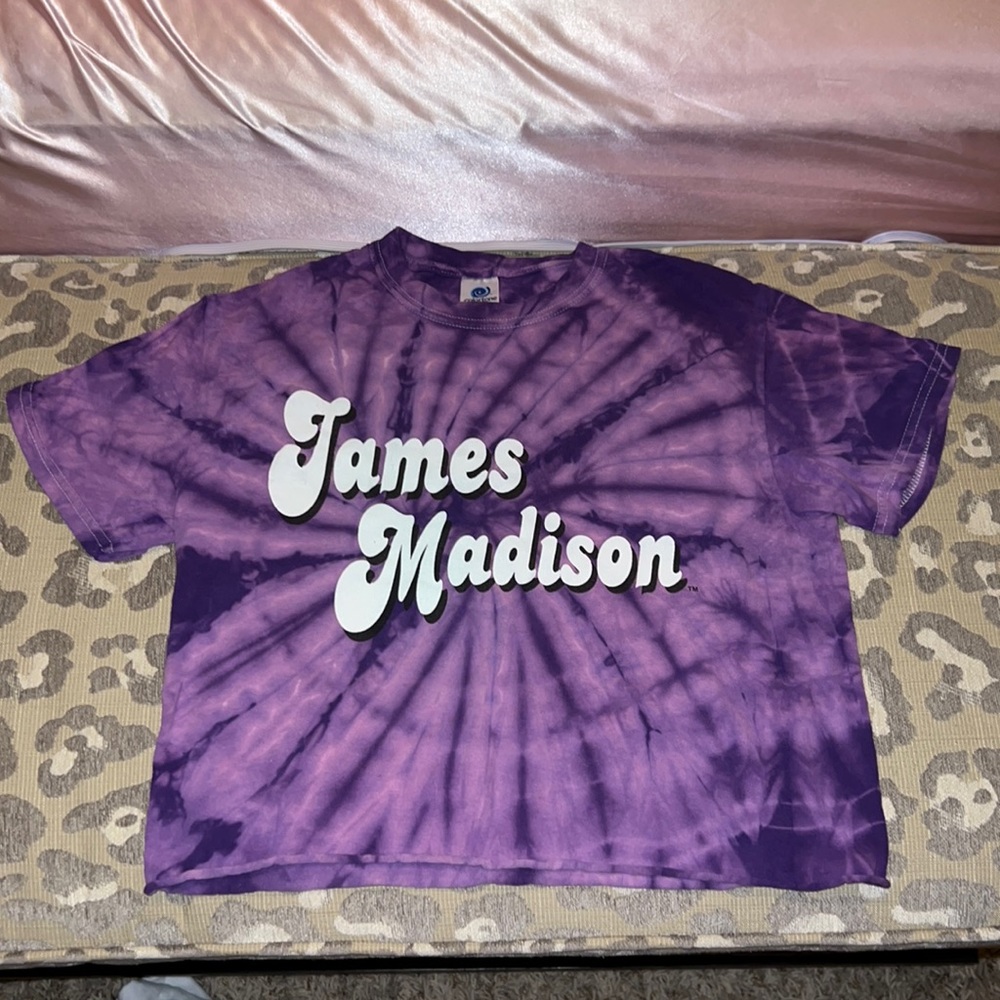 JMU cropped tee